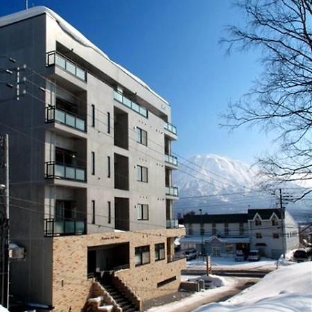 Mountainside Palace คุตชาน ภายนอก รูปภาพ